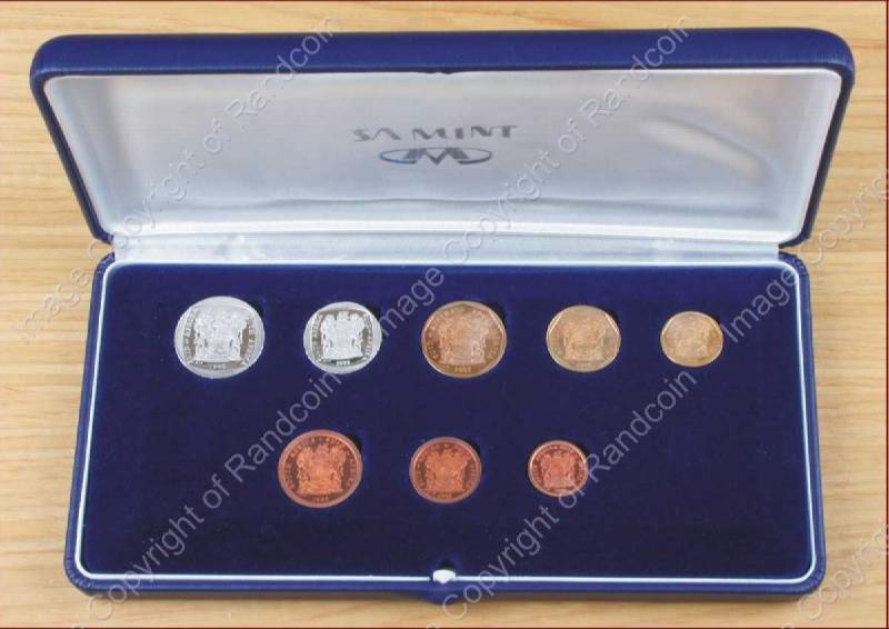 1993_Short_Proof_set_box_open