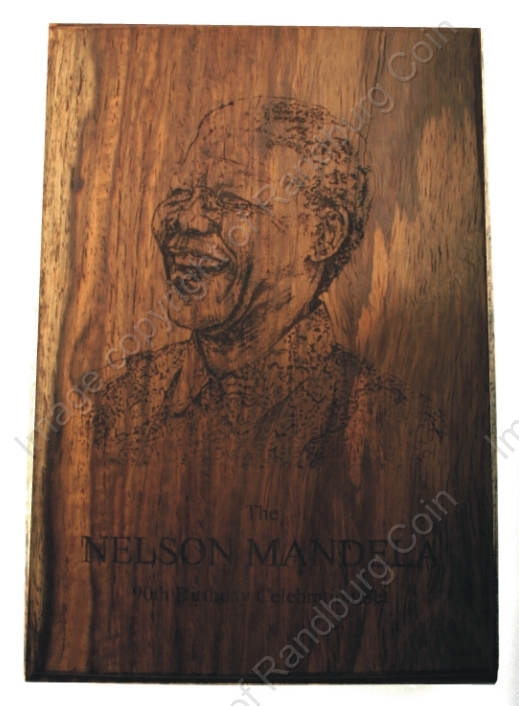 2008_Gold_Mandela_90th_Birth_Celebration_Medallion_and_R5_Circ_Set_Box