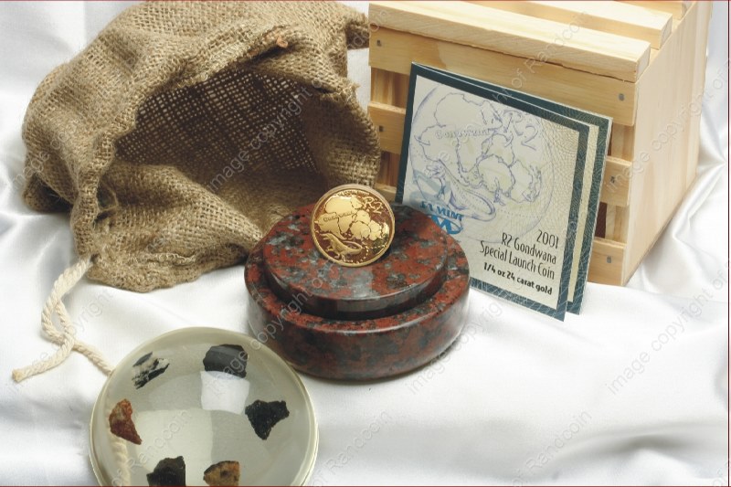 2001_Heritage_Gold_R2_Quarter_Ounce_Gondwana_Launch_container_open_rev