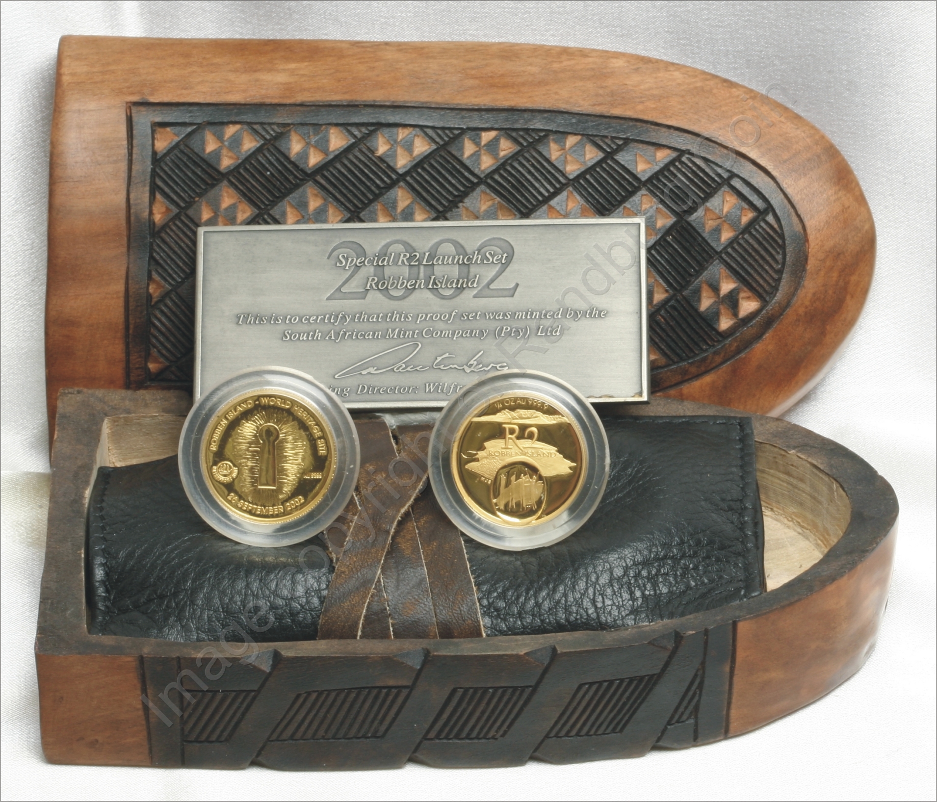 2002_Robben_Island_Launch_box_open_rev