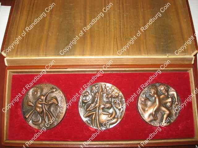 Primatesta_Copper_Medallion_Set_in_Wooden_box_rev.jpg