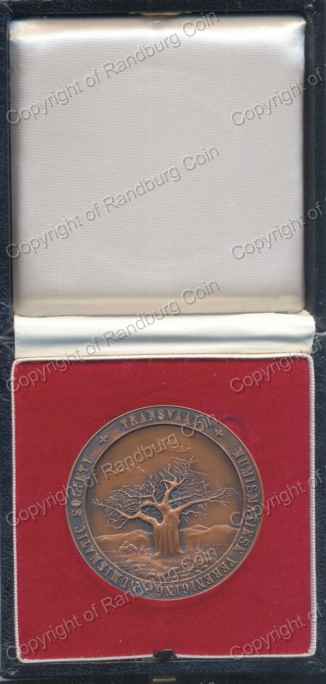 Tvl Numismatic Society 25th Anniv_Bronze_Medal_1975_Box_ob.jpg