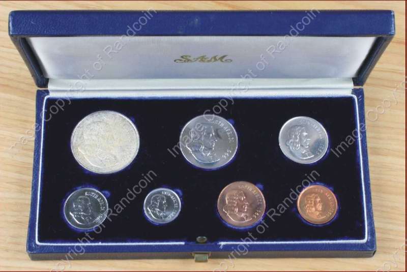 1966_Short_Proof_set_box_open