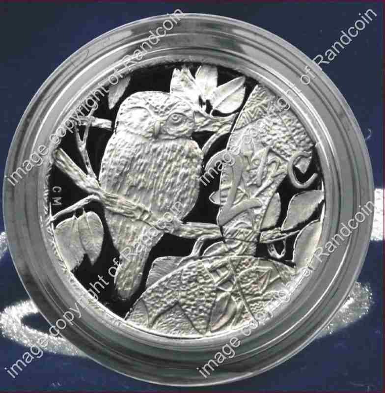 2004_Silver_2_Half_cent_Owl_velvet_coin_rev