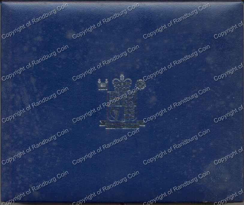 Great_Britain_2000-2002_Proof_5_pound_Set _Box.jpg