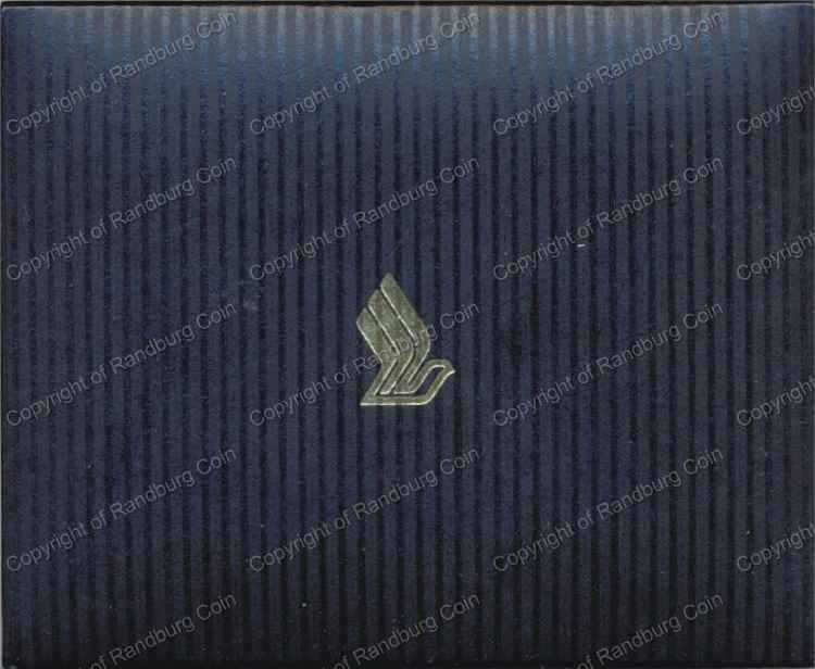 Singapore_Airlines_Silver_Wonders_of_the_World_Bar_Box.jpg
