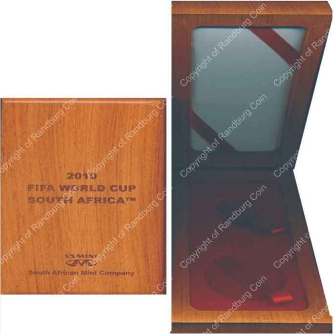 FIFA_2010_2_coin_box.jpg