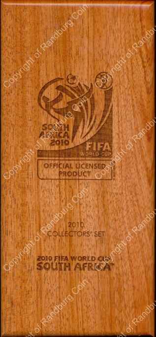 FIFA_2010_collectors_set_box_closed.jpg