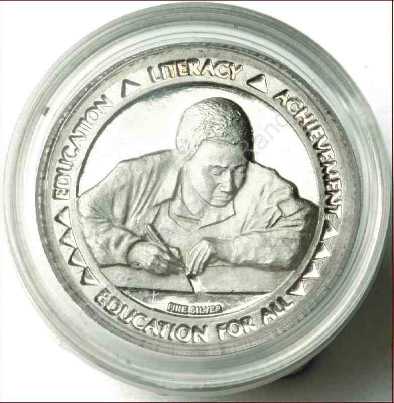 Mandela_FNB_Medal_Silver_Inaug_One_Tenth_Edu_coin_rev