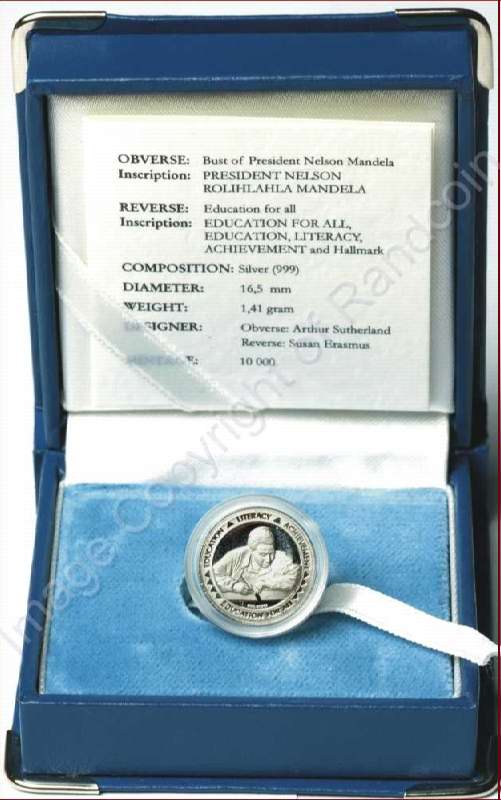Mandela_FNB_Medal_Silver_Inaug_One_Tenth_Edu_open_box_rev