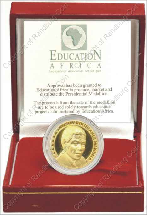 Mandela_FNB_Medallion_Tenthoz_Gold_Education_box_ob.jpg