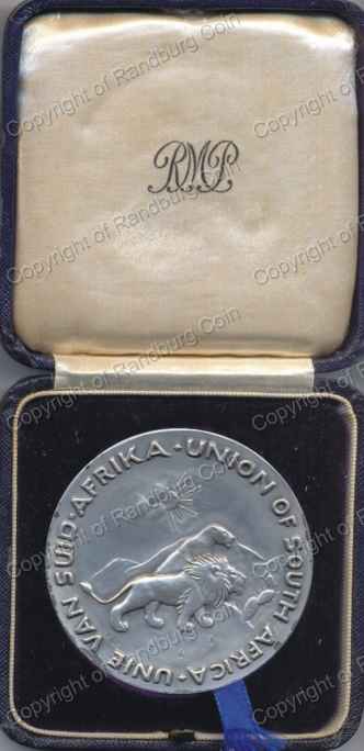 1937_Silver_SA_Union_Coronation_of_King_George_VI_and_Queen_Elizabeth_Large_Medallion_Box_rev.jpg