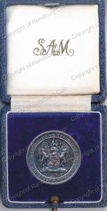 1961_Silver_SA_Republic_Box_ob1.jpg