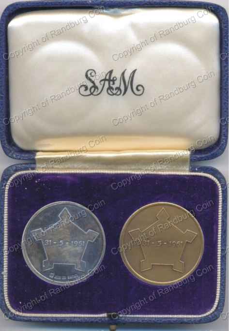 1961_Twin_Silver_and_Bronze_SA_Republic_Box_rev.jpg