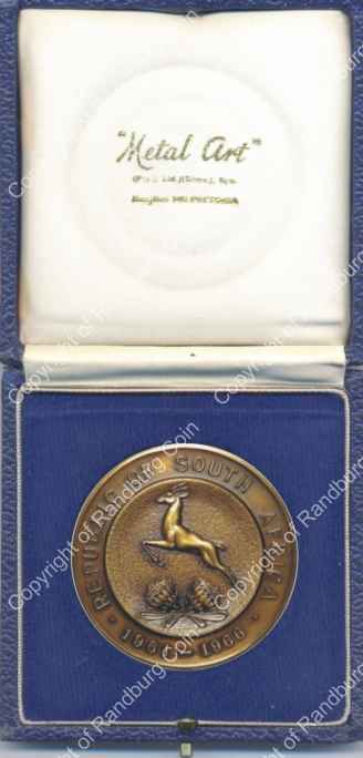 1966_Bronze_RSA_5th_Anniversary_Medallion_Box_ob.jpg