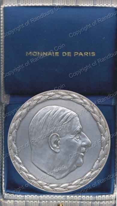 1970_Silver_Charles_de_Gaulle_Memorial_Medal_Box_ob.jpg