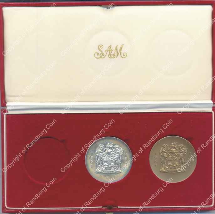 1981_RSA_20th_Anniv_Silver_and_Bronze_Medals_Box_ob.jpg