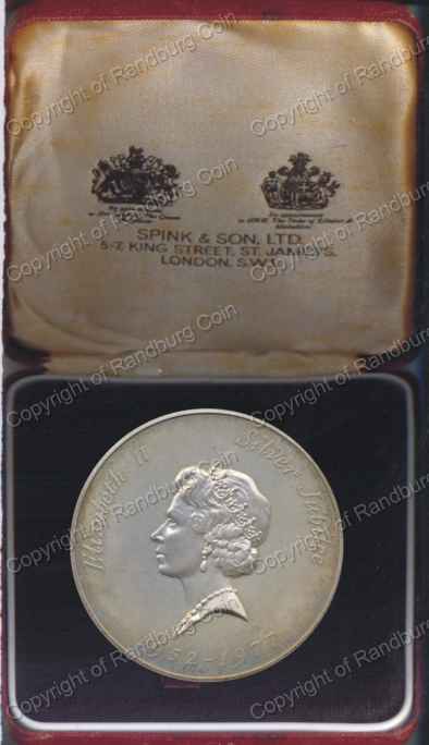Great_Britain_1977_Silver_Jubilee_QE2_Large_Silver_Medallion_Box_ob.jpg