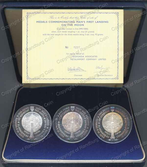 Man_1st_Landing_on_Moon_Silver_Set_Box_rev.jpg
