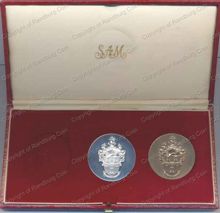 SA_1979_Silver_and_Bronze_Medallions_300th_Anniv_Stellenbosch_Box_ob.jpg