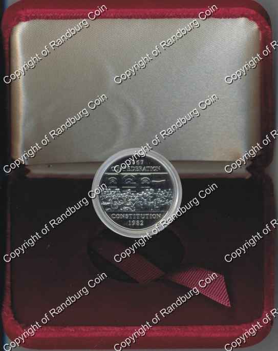 Canada_1982_Unc_Dollar_Open_box_rev.jpg